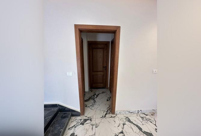 8195825 - Property Image 2