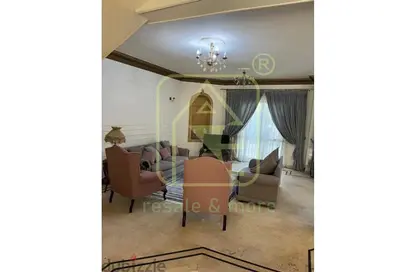 فيلا - 4 غرف نوم - 4 حمامات للايجار في حدائق المهندسين - الحي الرابع - الشيخ زايد - الجيزة