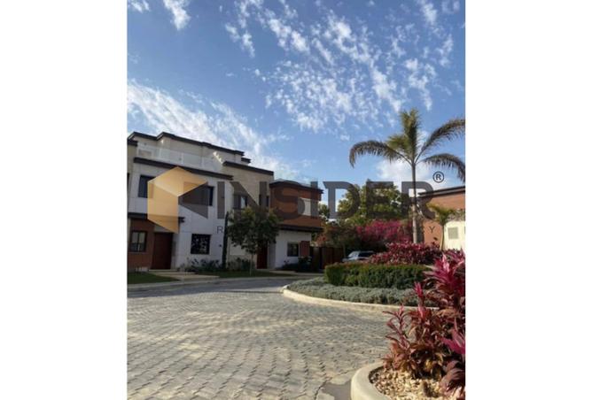8137400 - Property Image 2
