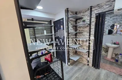 Retail - Studio - 1 Bathroom for sale in Abd Al Hamid Badawy St. - El Hegaz Square - El Nozha - Cairo