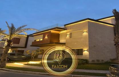 Villa - 4 Bedrooms - 4 Bathrooms for sale in Azzar - 5th Settlement Compounds - The 5th Settlement - New Cairo City - Cairo