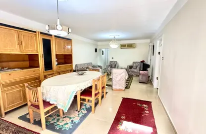 شقة - 2 غرف نوم - 2 حمامات للايجار في شارع جاردن سيتى سموحة - سموحة - حي شرق - الاسكندرية