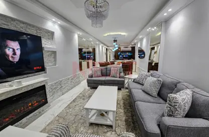 Apartment - 2 Bedrooms - 1 Bathroom for sale in Syria St. - Roushdy - Hay Sharq - Alexandria