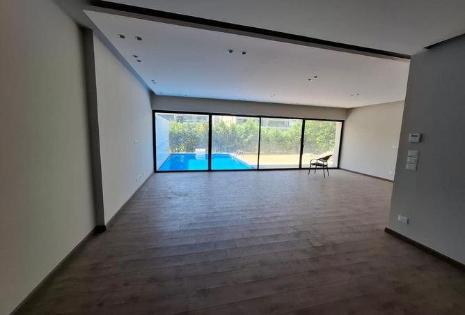 8302160 - Property Main Image