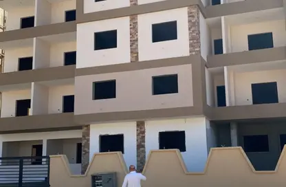 Apartment - 2 Bedrooms - 2 Bathrooms for sale in North Lotus - El Lotus - New Cairo City - Cairo