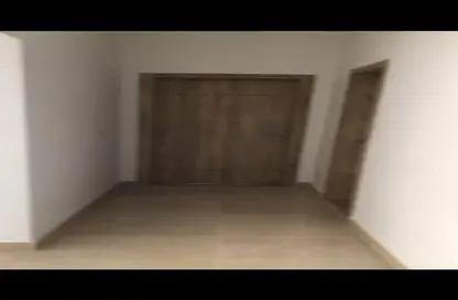 شقة - 2 غرف نوم - 2 حمامات للبيع في مون ريزيدنس - فيفث سكوير - التجمع الخامس - مدينة القاهرة الجديدة - القاهرة