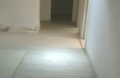 شقة - 5 غرف نوم - 2 حمامات للبيع في شارع وادي النيل - المهندسين - الجيزة