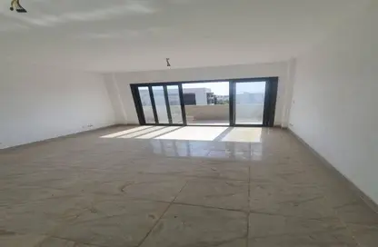Apartment - 2 Bedrooms - 2 Bathrooms for sale in Madinaty - Cairo
