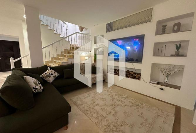 8204827 - Property Image 3