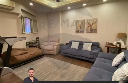 Apartment - 3 Bedrooms - 3 Bathrooms for sale in Mahmoud Al Deeb St. - Zezenia - Hay Sharq - Alexandria