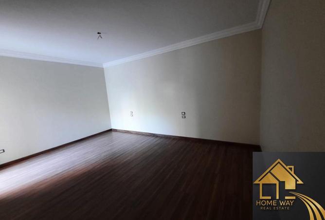 8544666 - Property Image 2