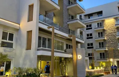 Apartment - 3 Bedrooms - 2 Bathrooms for sale in Mountain View iCity - 5th Settlement Compounds - The 5th Settlement - New Cairo City - Cairo