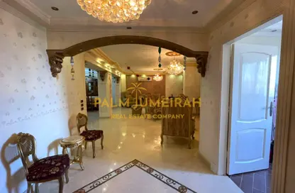 Apartment - 4 Bedrooms - 2 Bathrooms for sale in Al Geish Road - Camp Chezar - Hay Wasat - Alexandria