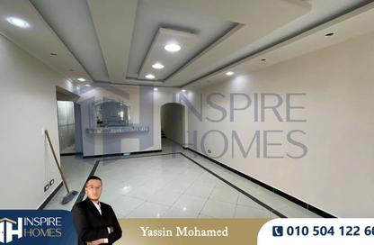 Apartment - 3 Bedrooms - 2 Bathrooms for rent in Ahmed Zewail Square - Waboor Elmayah - Hay Wasat - Alexandria