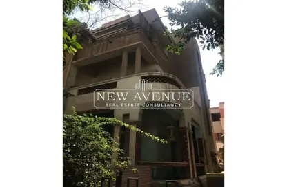 Villa - 4 Bedrooms - 4 Bathrooms for sale in Hafyza Al Alfi St. - Al Gamea Square - Heliopolis - Masr El Gedida - Cairo