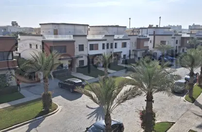 Townhouse - 3 Bedrooms - 5 Bathrooms for sale in Azzar - 5th Settlement Compounds - The 5th Settlement - New Cairo City - Cairo