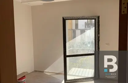 Apartment - 2 Bedrooms - 2 Bathrooms for sale in Westown - Sheikh Zayed Compounds - Sheikh Zayed City - Giza Apartment - 2 Bedrooms - 2 Bathrooms for sale in Westown - Sheikh Zayed Compounds - Sheikh Zayed City - Giza