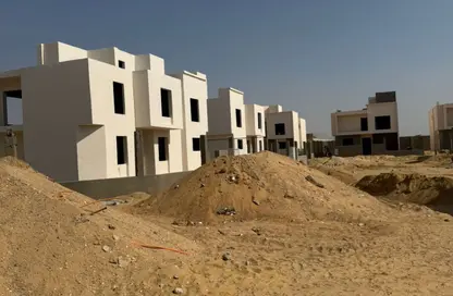 فيلا - 5 غرف نوم - 3 حمامات للبيع في بارك فالي - كمبوندات الشيخ زايد - الشيخ زايد - الجيزة