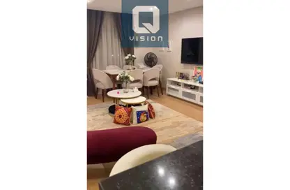 شقة - 2 غرف نوم - 1 حمام للبيع في شارع اللواء حسين رفعت - الهضبة الوسطي - المقطم - القاهرة