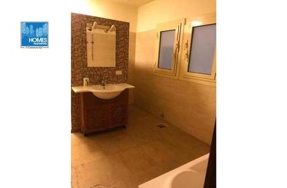 Office Space - Studio - 5 Bathrooms for rent in Al Nahda Square - Maadi - Hay El Maadi - Cairo