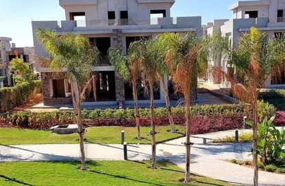 Villa - 4 Bedrooms - 3 Bathrooms for sale in Sun Capital - Fayoum Desert road - 6 October City - Giza