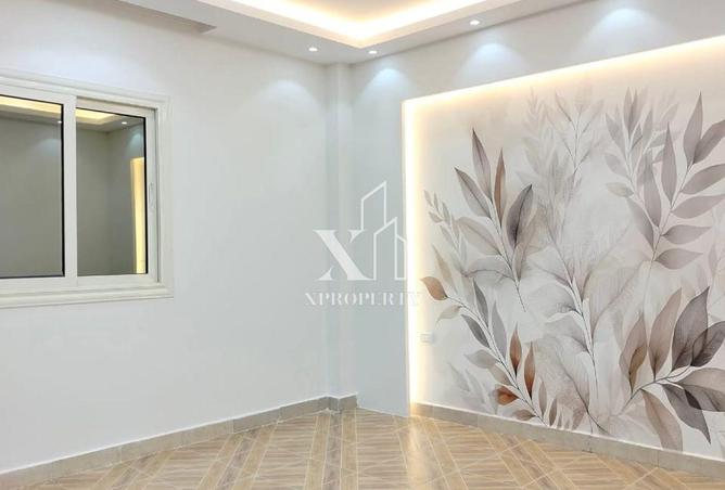 8253682 - Property Image 2