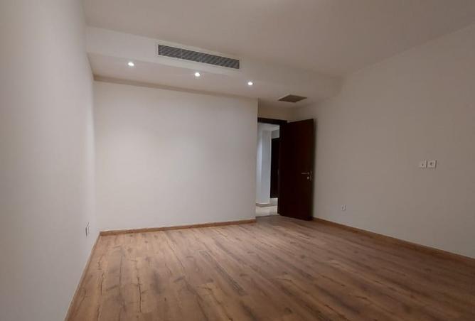 8219836 - Property Image 3