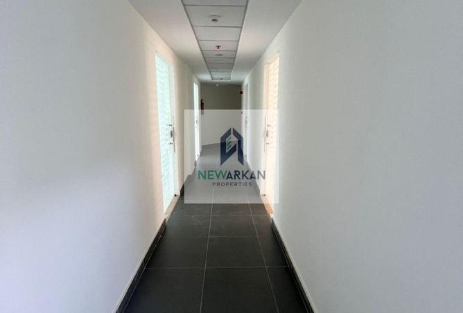 8421955 - Property Image 2