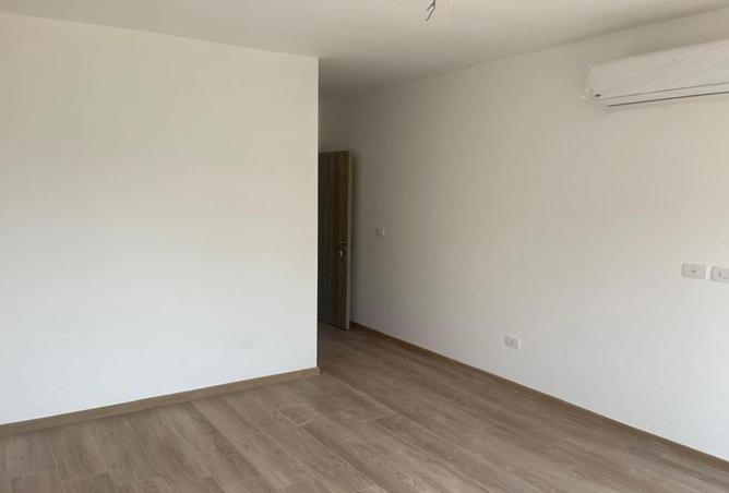 8429954 - Property Image 3