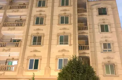 Apartment - 3 Bedrooms - 2 Bathrooms for sale in South Lotus - El Lotus - New Cairo City - Cairo Apartment - 3 Bedrooms - 2 Bathrooms for sale in South Lotus - El Lotus - New Cairo City - Cairo