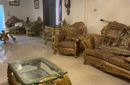 شقة - 4 غرف نوم - 3 حمامات للبيع في شارع الاهرام - روكسي - مصر الجديدة - القاهرة