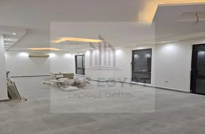 Duplex - 4 Bedrooms - 4 Bathrooms for rent in Westown - Sheikh Zayed Compounds - Sheikh Zayed City - Giza