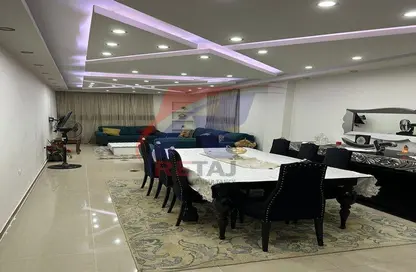 Apartment - 3 Bedrooms - 2 Bathrooms for sale in Taez St. - 1st Zone - Nasr City - Cairo