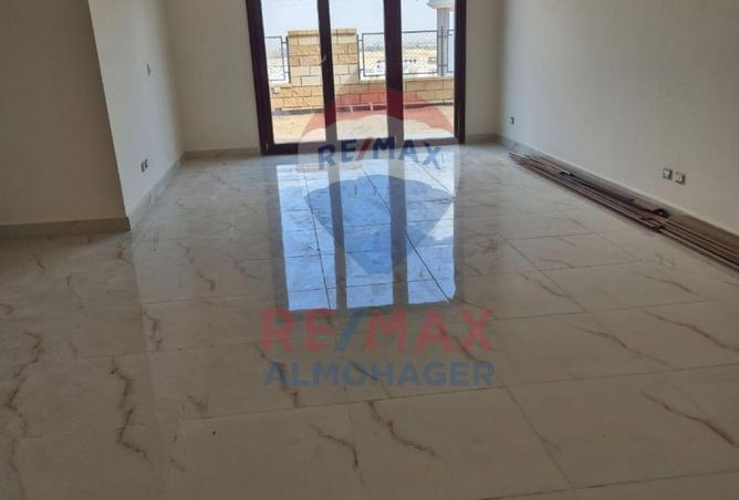 8376746 - Property Image 2