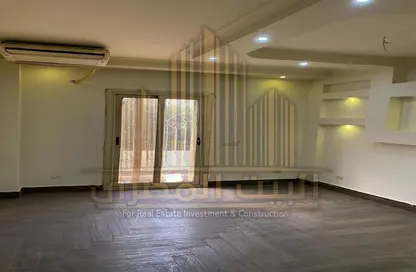 Duplex - 3 Bedrooms - 2 Bathrooms for rent in 77 Mohamed Farid Axis - District 4 - The 5th Settlement - New Cairo City - Cairo