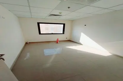 عيادة - استوديو - 1 حمام للايجار في حى جنوب الاكايمية - مدينة القاهرة الجديدة - القاهرة