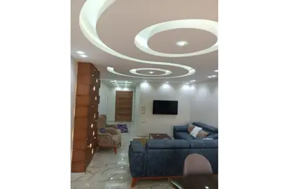 Apartment - 3 Bedrooms - 3 Bathrooms for rent in Al Farik Mohamed Ibrahim St. - 6th Zone - Nasr City - Cairo