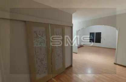 Apartment - 4 Bedrooms - 2 Bathrooms for rent in Street20 - District 2 - The 5th Settlement - New Cairo City - Cairo