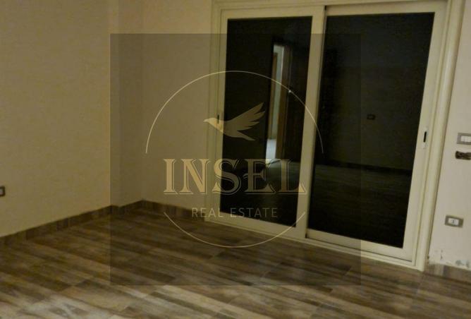 8072055 - Property Image 2