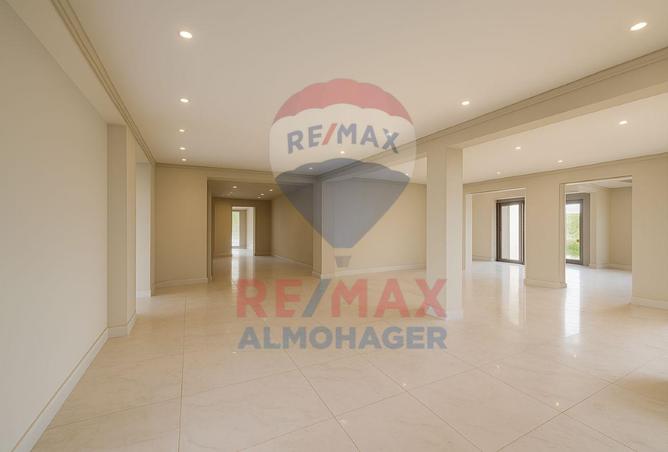 8084948 - Property Image 2