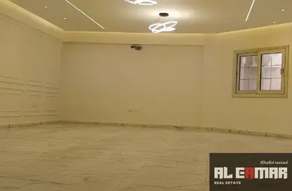 Apartment - 3 Bedrooms - 2 Bathrooms for sale in 5th District - Sheikh Zayed City - Giza