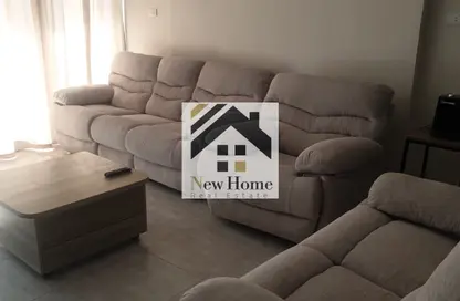 Apartment - 2 Bedrooms - 2 Bathrooms for sale in Rayhanah Avenue - Zahraa El Maadi - Hay El Maadi - Cairo