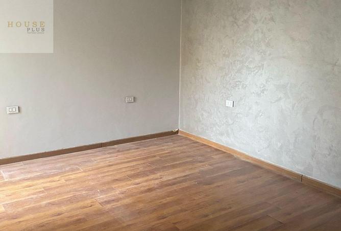 8309413 - Property Image 3