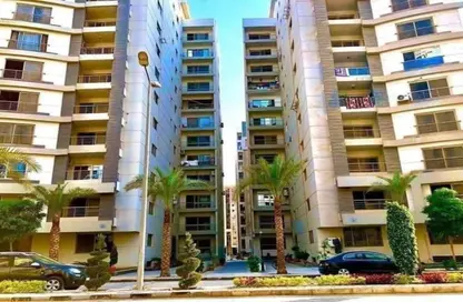 Apartment - 3 Bedrooms - 3 Bathrooms for sale in Bavaria Town - Zahraa El Maadi - Hay El Maadi - Cairo