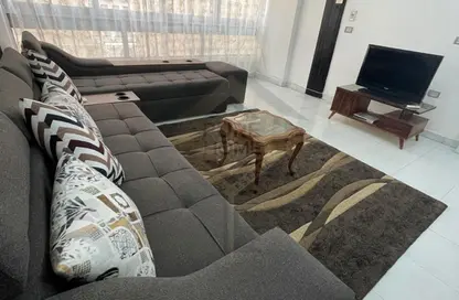 Apartment - 2 Bedrooms - 1 Bathroom for rent in Ismail Serry St. - Smouha - Hay Sharq - Alexandria