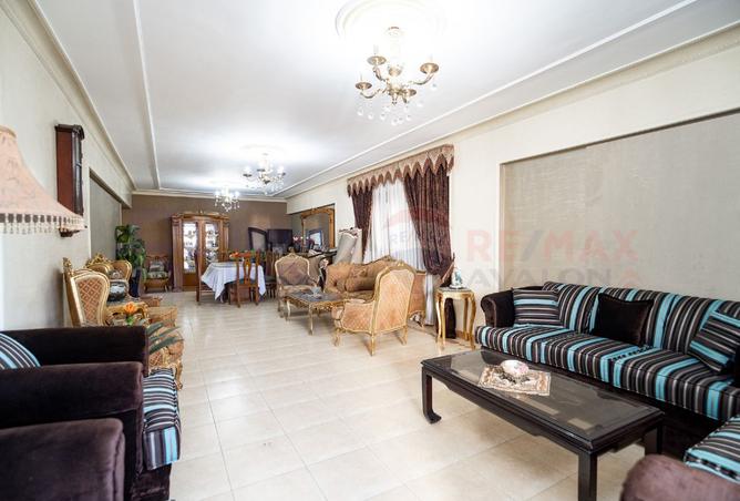 8157249 - Property Image 2