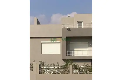 Townhouse - 3 Bedrooms - 3 Bathrooms for sale in Etapa - Sheikh Zayed Compounds - Sheikh Zayed City - Giza