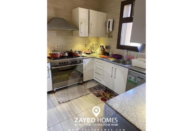 8220644 - Property Image 2