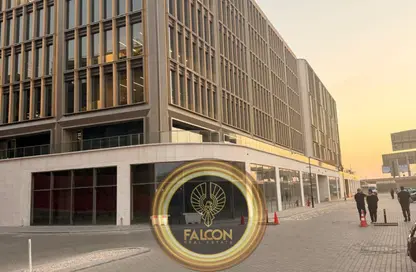 محل - استوديو - 4 حمامات للبيع في شارع ال ٩٠ الجنوبي - شارع التسعين الجنوبي - التجمع الخامس - مدينة القاهرة الجديدة - القاهرة