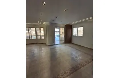 شقة - 3 غرف نوم - 2 حمامات للبيع في شارع احمد فخري - المنطقة السادسة - مدينة نصر - القاهرة شقة - 3 غرف نوم - 2 حمامات للبيع في شارع احمد فخري - المنطقة السادسة - مدينة نصر - القاهرة